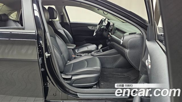 Kia K3 2022 — photo 16