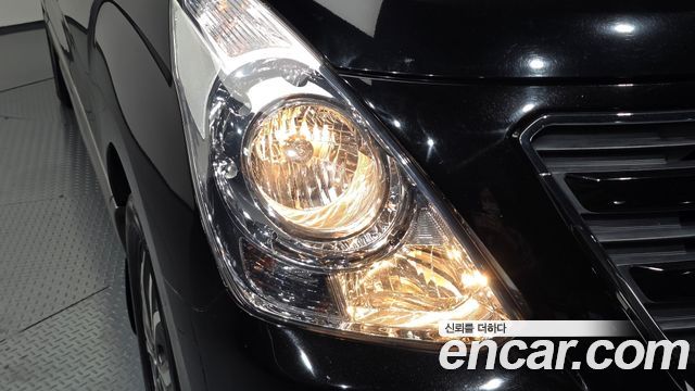 Hyundai Starex 2017 — photo 8
