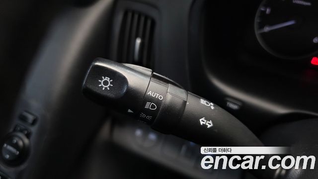 Hyundai Starex 2017 — photo 31