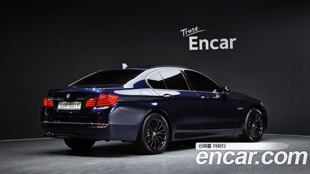BMW 5-Series 2016 — photo 2