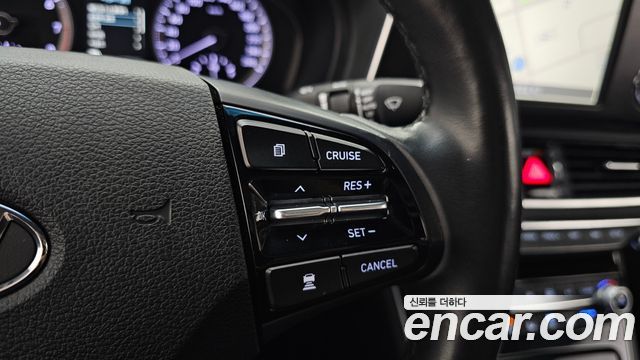 Hyundai Grandeur 2018 — photo 25