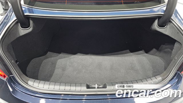 Hyundai Grandeur 2018 — photo 36