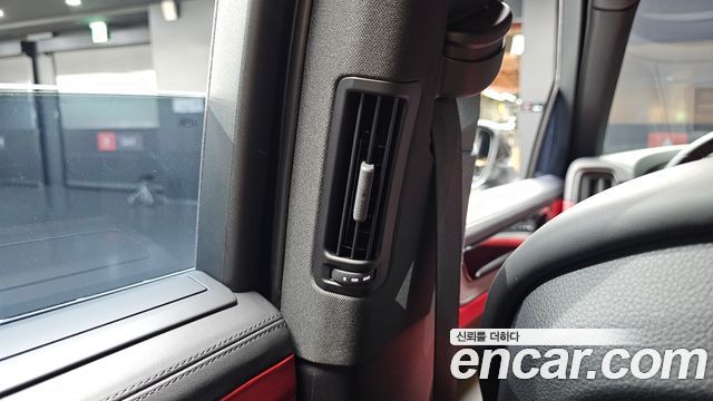 Porsche Cayenne 2024 — photo 37