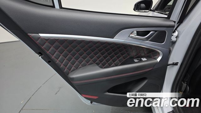 Genesis G70 2020 — photo 15
