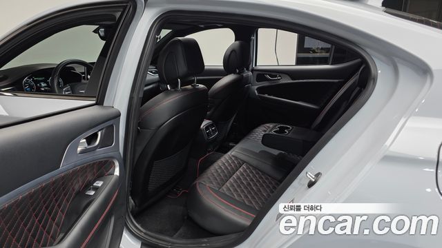 Genesis G70 2020 — photo 16