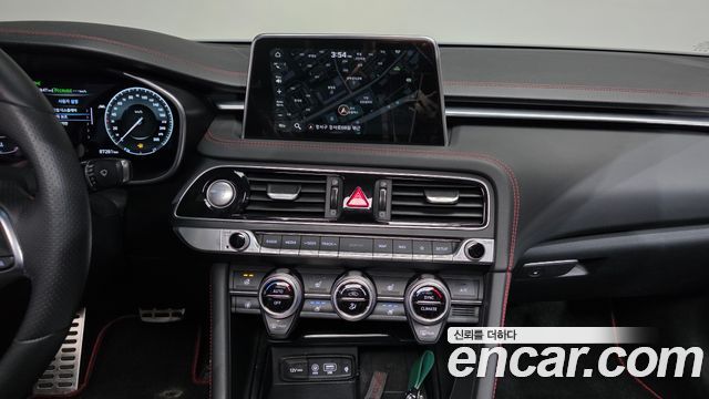 Genesis G70 2020 — photo 34
