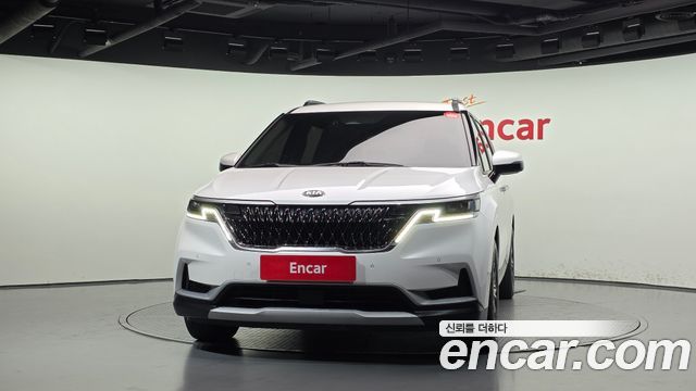 Kia Canival 2021 — photo 3
