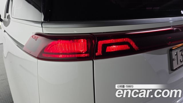 Kia Canival 2021 — photo 9