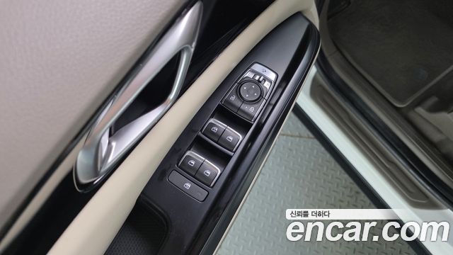 Kia Canival 2021 — photo 27