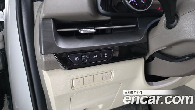 Kia Canival 2021 — photo 29