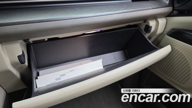 Kia Canival 2021 — photo 30