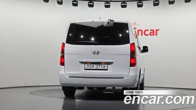 Hyundai Starex 2021 — photo 4