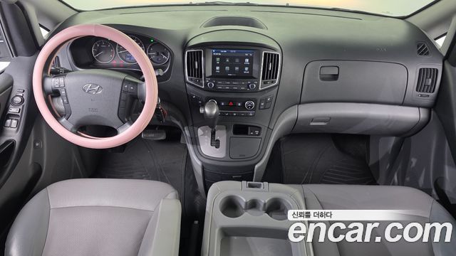 Hyundai Starex 2021 — photo 10