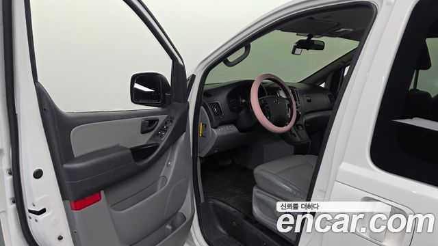 Hyundai Starex 2021 — photo 13
