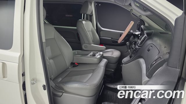 Hyundai Starex 2021 — photo 17