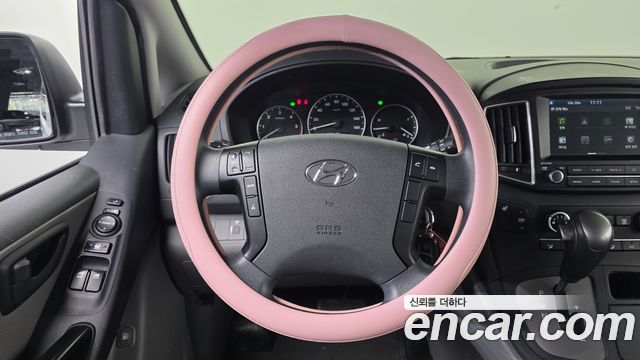 Hyundai Starex 2021 — photo 20