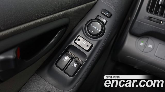 Hyundai Starex 2021 — photo 28