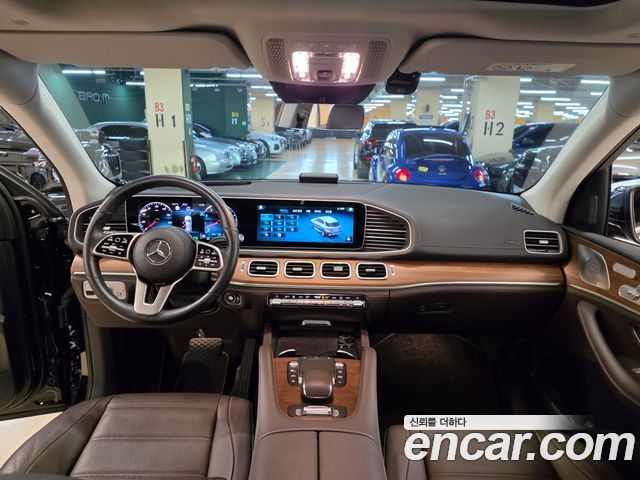 Mercedes-Benz GLE-Class 2021 — photo 11