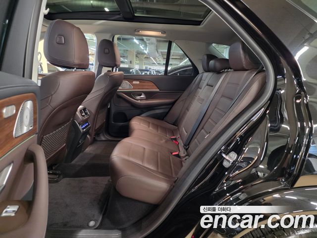 Mercedes-Benz GLE-Class 2021 — photo 12