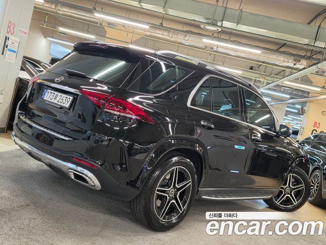 Mercedes-Benz GLE-Class 2021 — photo 20