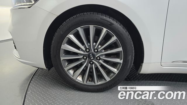 Kia K7 2016 — photo 5