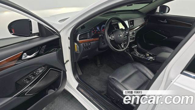Kia K7 2016 — photo 10