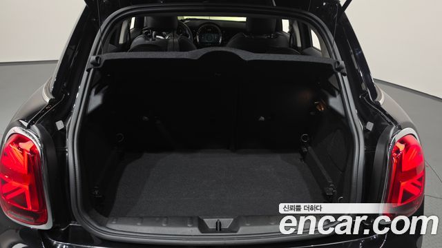Mini Cooper 2023 — photo 23