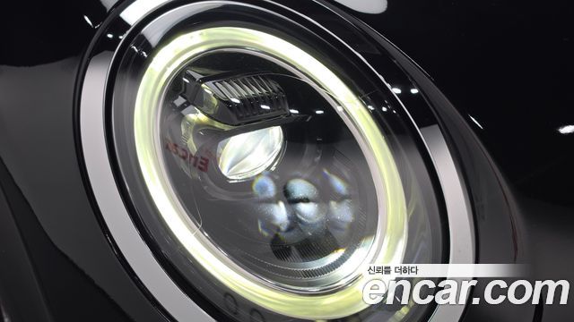 Mini Cooper 2023 — photo 8