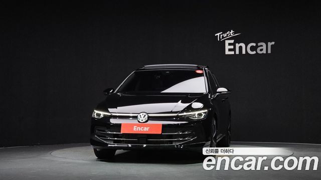 Volkswagen Golf 2025 — photo 3
