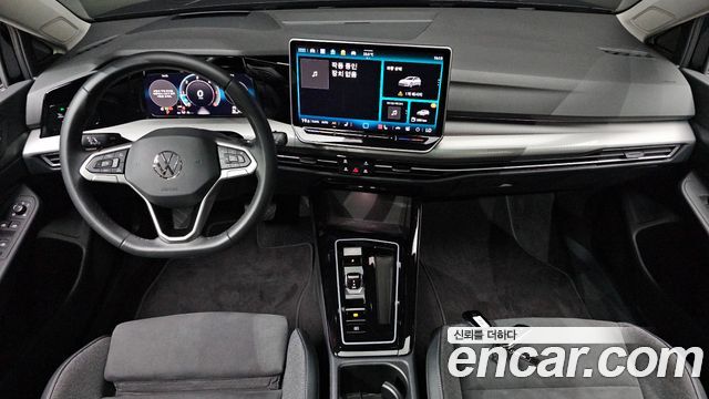 Volkswagen Golf 2025 — photo 7