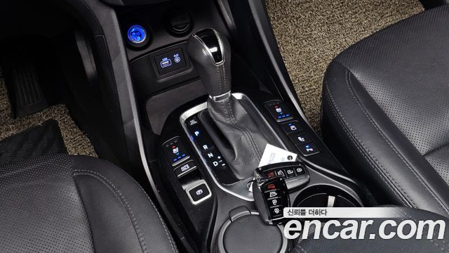 Hyundai Santafe 2016 — photo 12