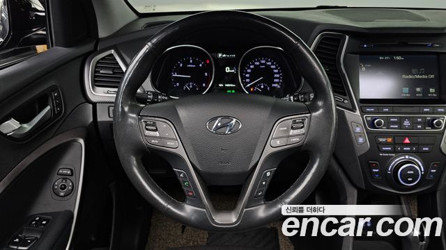 Hyundai Santafe 2016 — photo 19