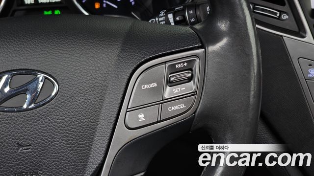 Hyundai Santafe 2016 — photo 22