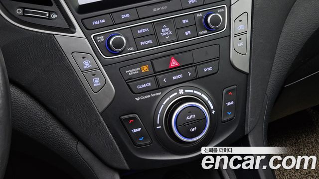Hyundai Santafe 2016 — photo 25