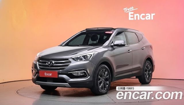 Hyundai Santafe 2016 — photo 1