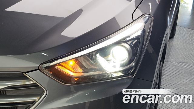 Hyundai Santafe 2016 — photo 8