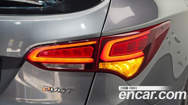 Hyundai Santafe 2016 — photo 9