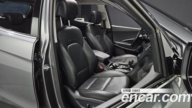 Hyundai Santafe 2016 — photo 16