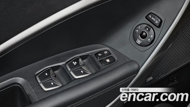 Hyundai Santafe 2016 — photo 29