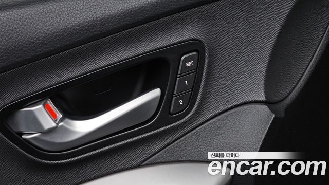 Hyundai Santafe 2016 — photo 30
