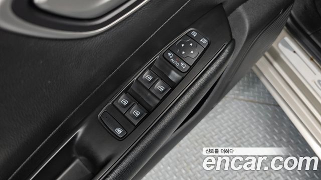 Renault Korea SM6 2017 — photo 27