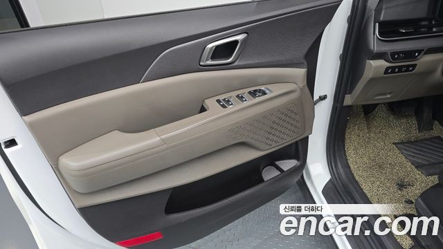 Kia Canival 2024 — photo 15