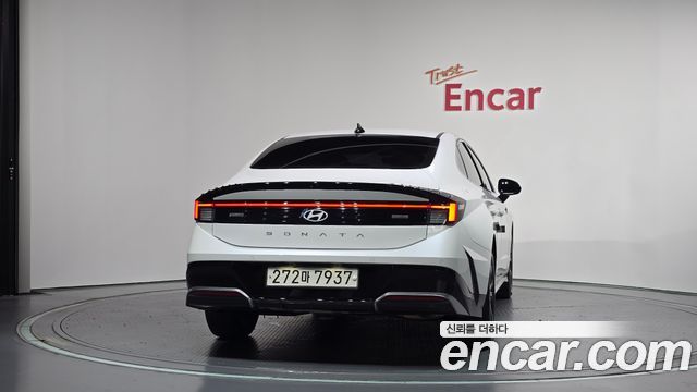 Hyundai Sonata 2025 — photo 4