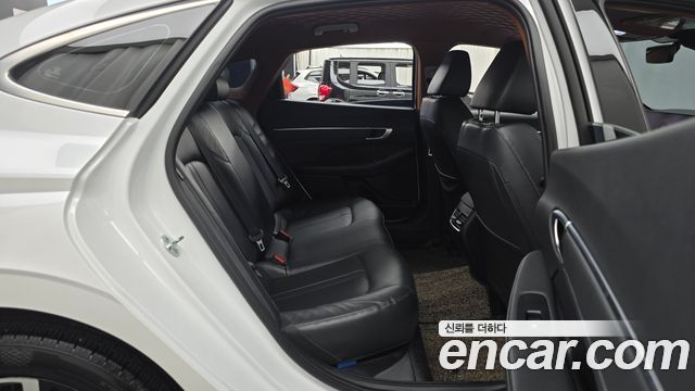 Hyundai Sonata 2025 — photo 17