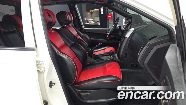 KG Mobility KORANDO 2017 — photo 17