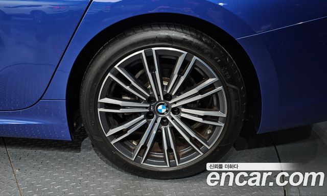 BMW 3-Series 2020 — photo 7