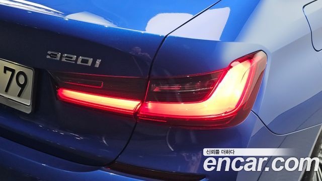 BMW 3-Series 2020 — photo 9