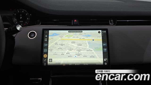 Land Rover Range Rover Evoque 2024 — photo 15