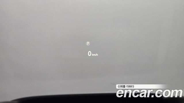Land Rover Range Rover Evoque 2024 — photo 17