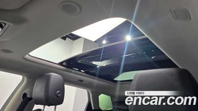 Land Rover Range Rover Evoque 2024 — photo 18
